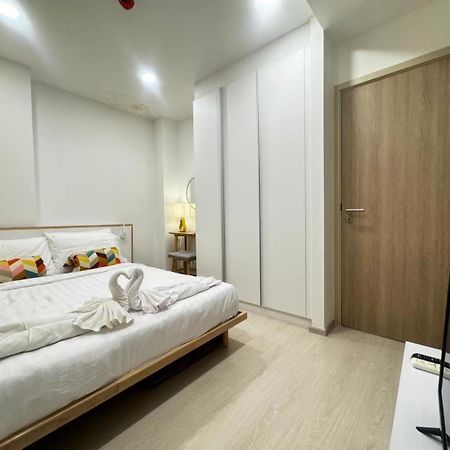 Ekamai 2 Bed Room Bangkok Luaran gambar