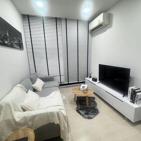 Ekamai 2 Bed Room Bangkok Luaran gambar